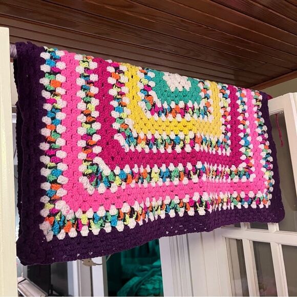 Hand Knit crocheted Cottage Square Granny Lap Blanket 72x32 - Picture 5 of 6